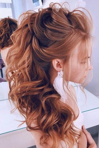 33 Awesome Curly Wedding Hairstyles To Fall In Love With