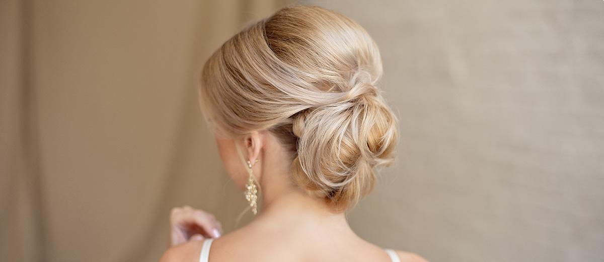 30 Captivating Wedding Hairstyles For Medium Length Hair