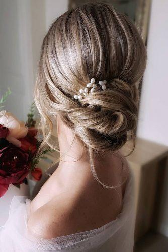 30 Captivating Wedding Hairstyles For Medium Length Hair