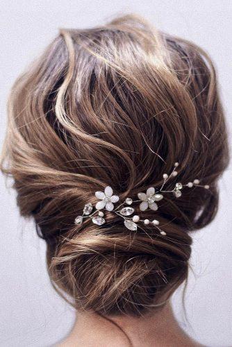 30 Captivating Wedding Hairstyles For Medium Length Hair