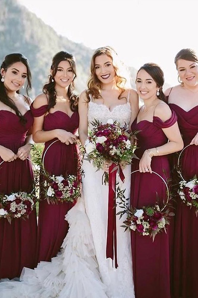 burgundy wedding bride with bridesmaids in elegant dresses flowers in the ring bridals_wish