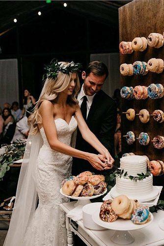 cake cutting songs couple wedding