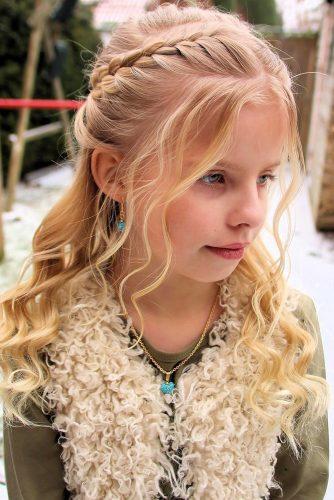 39 Cute Flower Girl Hairstyles 2020 Update Wedding Forward