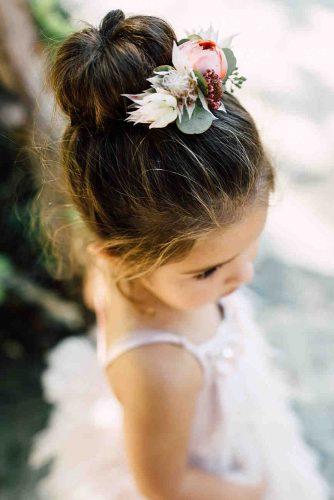 39 Cute Flower Girl Hairstyles 2020 Update Wedding Forward