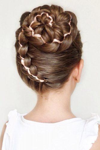 39 Cute Flower Girl Hairstyles 2020 Update Wedding Forward
