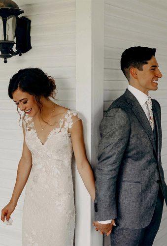 wedding photo checklist tender first look korinamariephoto