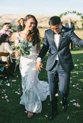 wedding photo checklist wedding exit photos myonelove