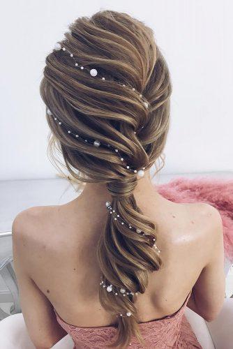 summer wedding hairstyles textured ponytail with pearls elstilespb via instagram