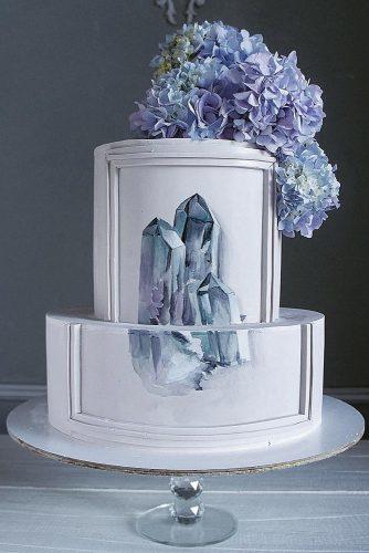 [تصویر:  unique-wedding-cakes-white-with-hand-pai...34x500.jpg]