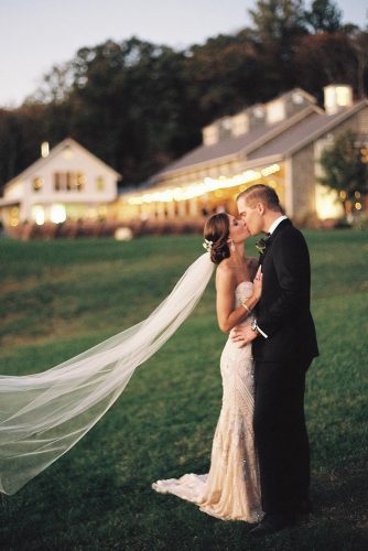 wedding photos romantic kiss erickelley