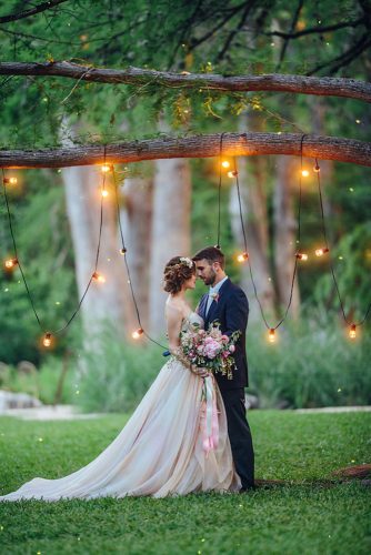 wedding photos wedding photo with lamp christinacarrollphotography