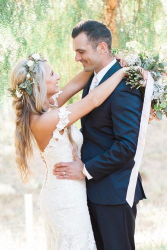 42 Excellent Wedding Poses For Bride And Groom Wedding Forward