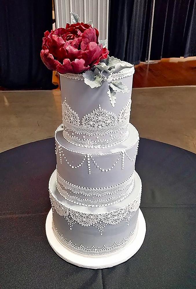 lace wedding decor ideas lace cake with marsala flower studiod2d