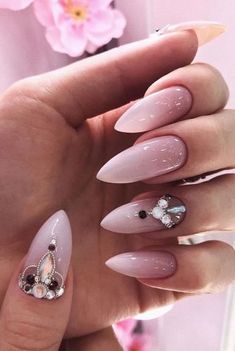 30 Cute Nail Design Ideas For Stylish Brides