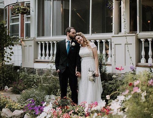 wedding ideas bride and groom married home