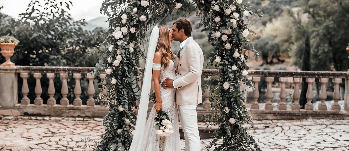 30 Mermaid Wedding Dresses You’ll Admire + FAQs