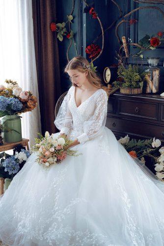 victorian wedding dresses ball gown with long sleeves v neckline lassy
