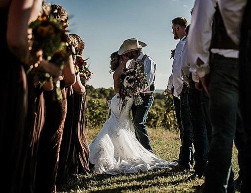 300 Best Country Wedding Songs For Your 2020 Playlist Wedding