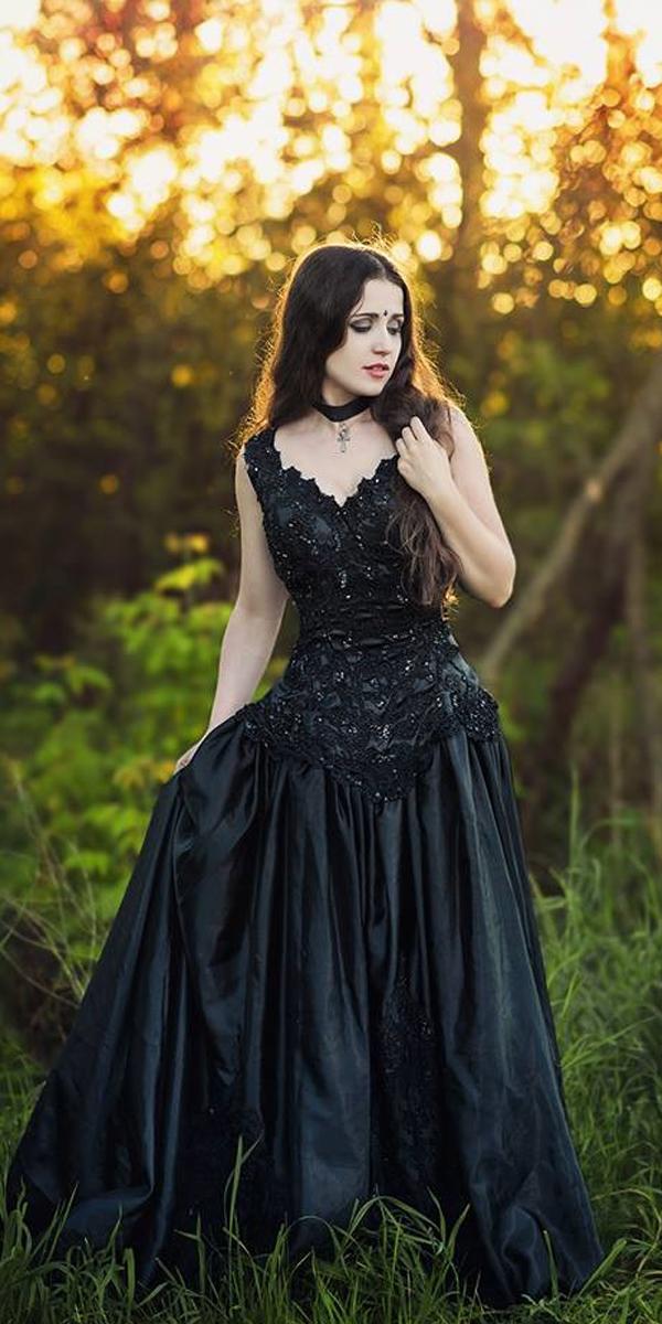 21 Gothic Wedding Dresses Challenging Traditions Wedding Forward