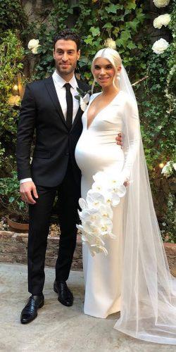 simple wedding dresses for pregnant brides