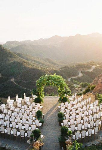 destination weddings decorations mountain aisle donnyzavalaphotography