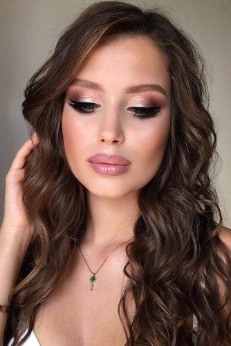 fall wedding makeup classical with black arrows pink lips with contour elena_sanko_make_up