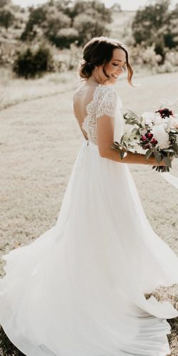 simple lace wedding dress with sleeves