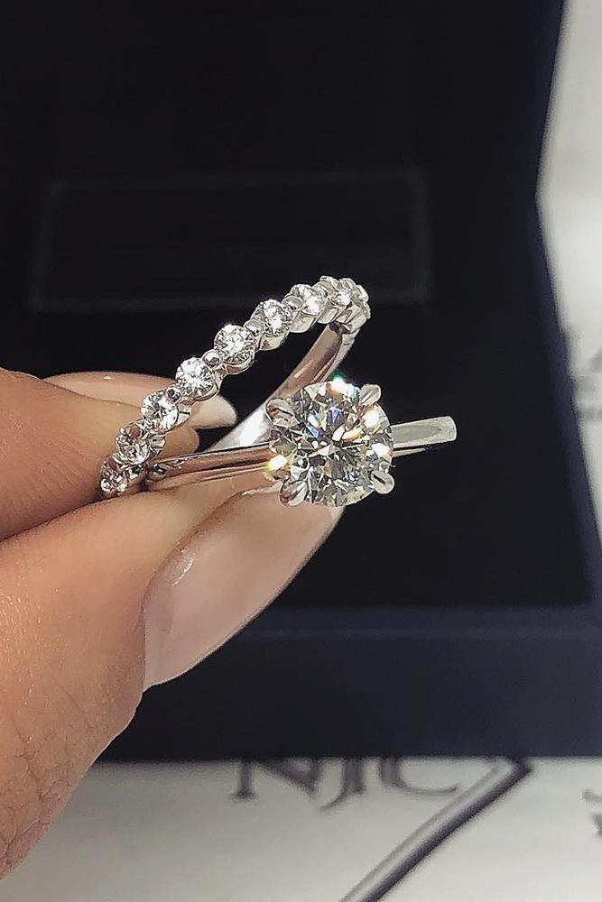 27 Simple Engagement Rings For Girls Who Love Classic Style