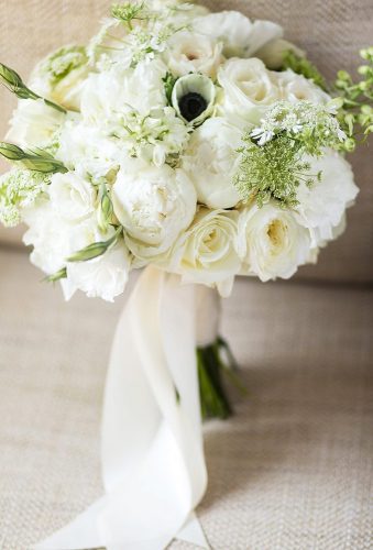 wedding bouquets 2019 tender white bouque Lilla Bello