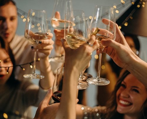 30 Best Man And Maid Of Honor Wedding Toast Quotes Tips On Writing