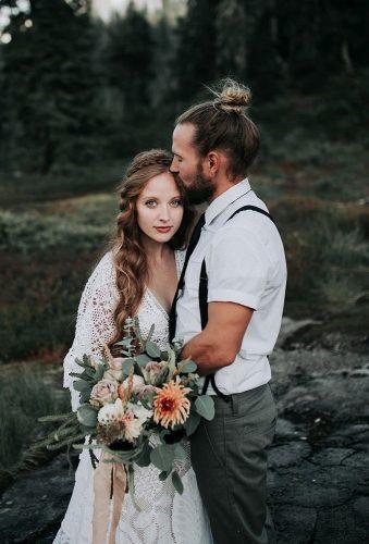 bohemian wedding photos couple in wood ashleyhayesphotography