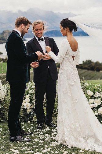 how to officiate a wedding bride and groom at the ceremony