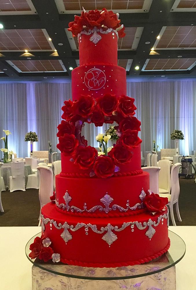 valentines day wedding ideas red cake with heart elys reposteria