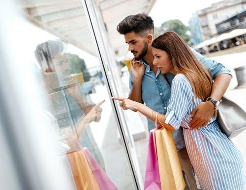 wedding registry tips future newlyweds at the market together