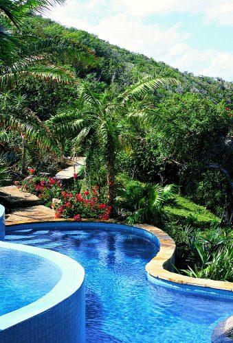 best honeymoon destinations pig in sea islandgirlintransit