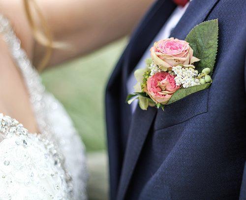 nature inspired wedding newlyweds decor flowers