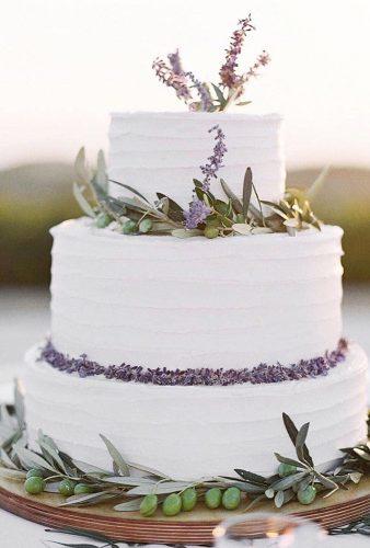spring wedding cakes tender lavender cake lillikadphotography