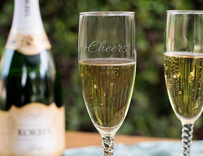 55 Bridal Shower Gifts And Etiquette 2021 Tips Wedding Forward