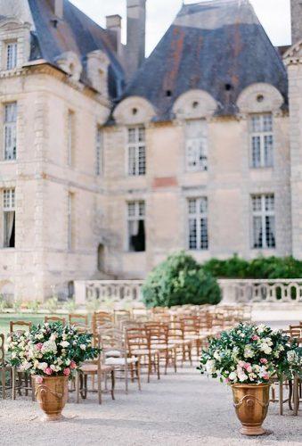 outdoor wedding venues aisle near castle Peter Veronika