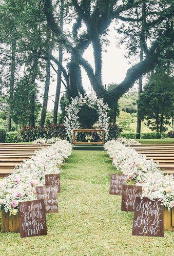 outdoor wedding venues barn aisle MulberryMarketDesign