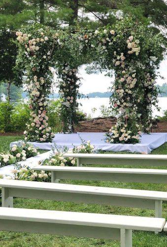 park wedding flower ceremony decor rachelaclingen
