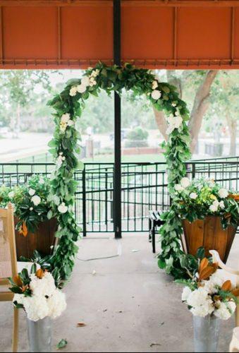 park wedding wedding ceremony decorations velvetandtwine