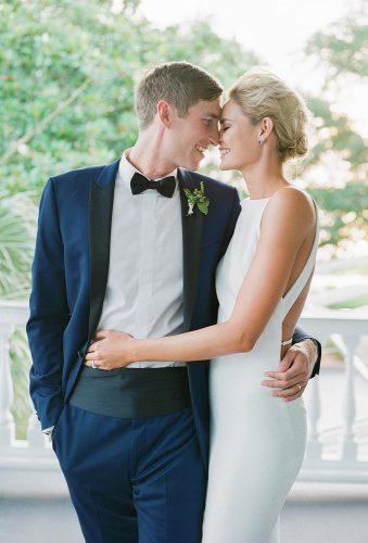 wedding photographers tender embrace corbingurkin