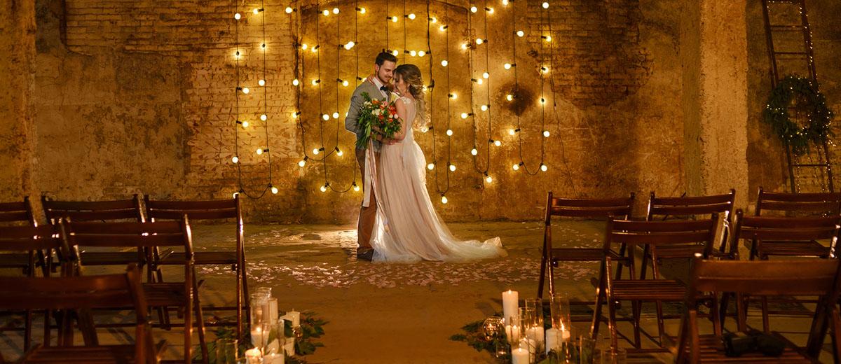 How To Pull Off The Modern And Elegant Industrial Wedding Decor