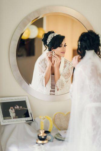 real wedding house hyde park bride near mirror splendid