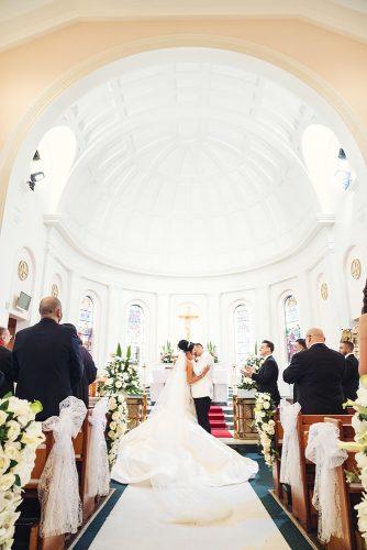 real wedding house hyde park splendid ceremony kiss