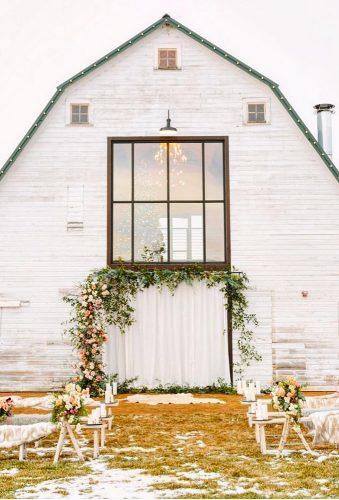 rustic wedding venues outdoor ceremony decor larissaclevelandphoto