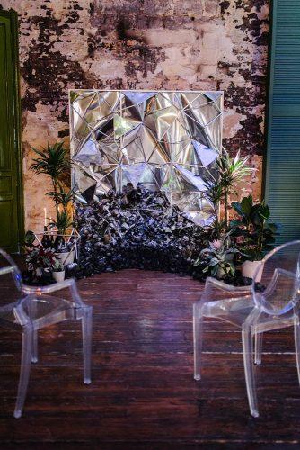 silver wedding decor ideas backdrop modern mila_cacao