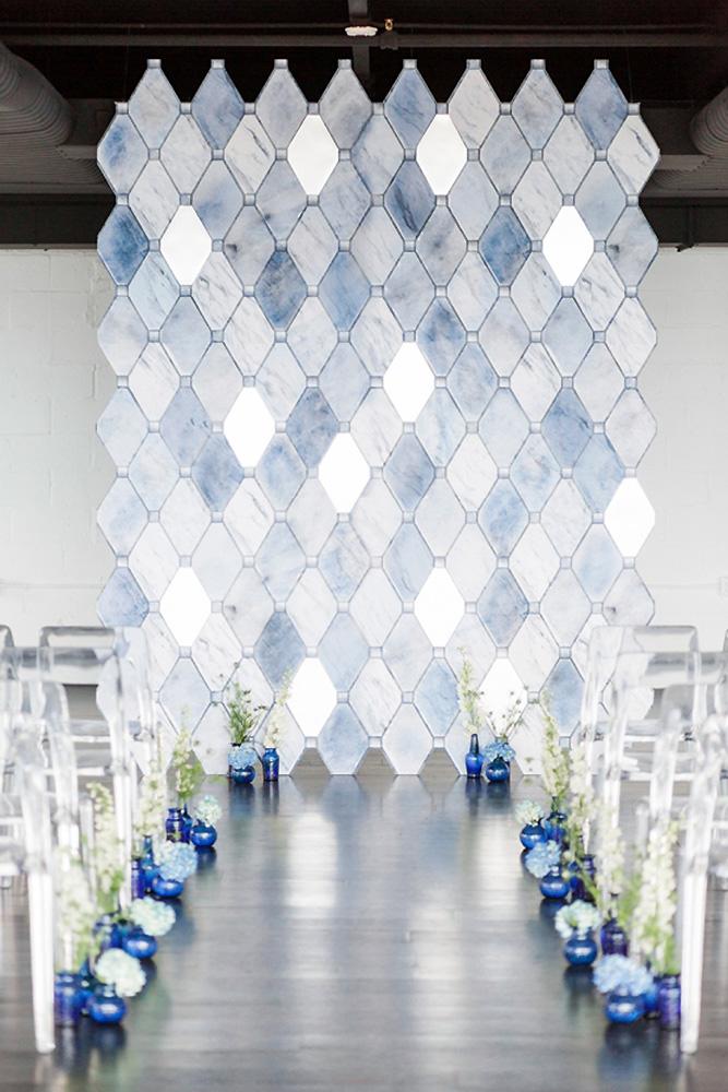 silver wedding decor ideas blue backdrop with flower aisle cassi claire