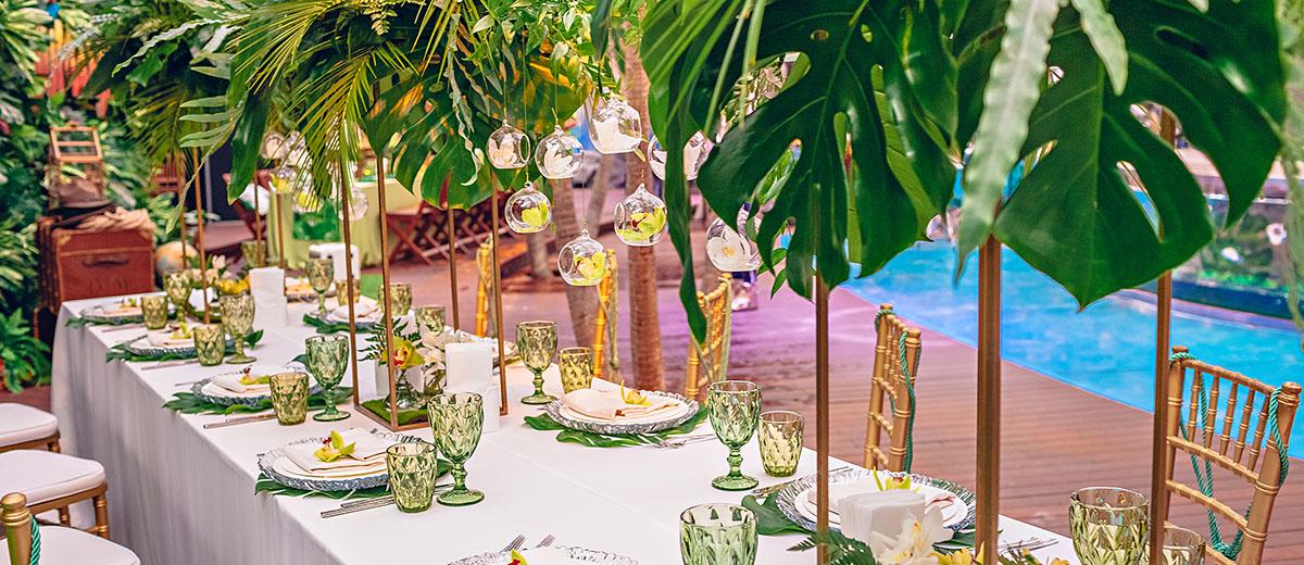 Bring The Tropics To Your Wedding With These Trendy Tropical Wedding Decor Ideas